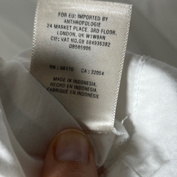 Anthropologie HD in Paris Pristine White Ruffle Sleeve Top, size 8 - Picture 9 of 11
